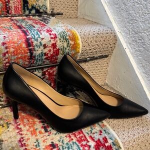 Naturalizer Black Leather Pumps